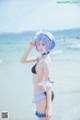 Coser @ 桜 桃 喵 Vol.036: 蕾姆 水 着 (48 photos)